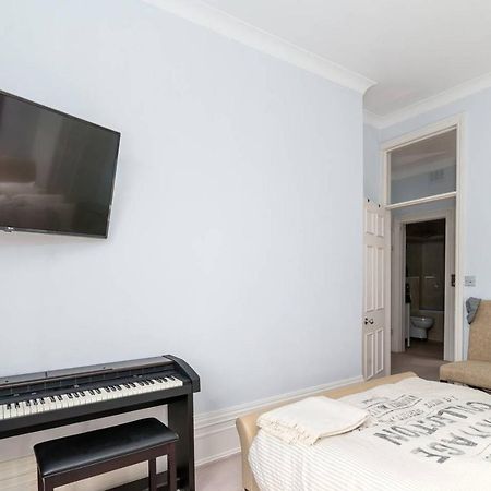 1 Bedroom For 2 Guests In Marvellous Notting Hill London Bagian luar foto