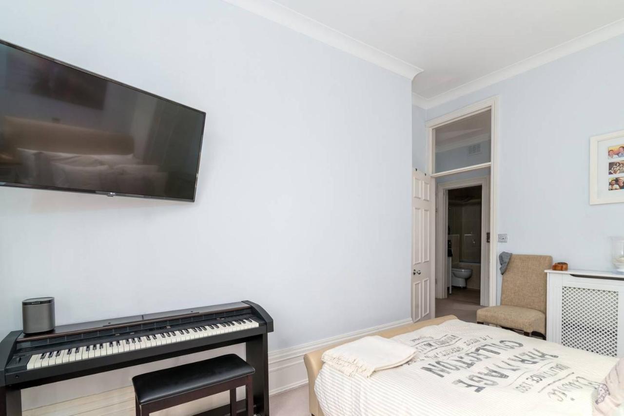 1 Bedroom For 2 Guests In Marvellous Notting Hill London Bagian luar foto